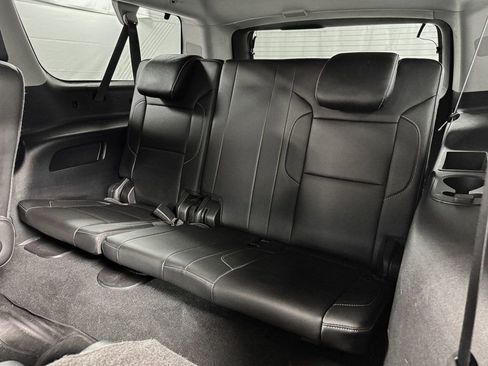 Used 2020 GMC Yukon XL SLT w/ HD Trailering Package image 9