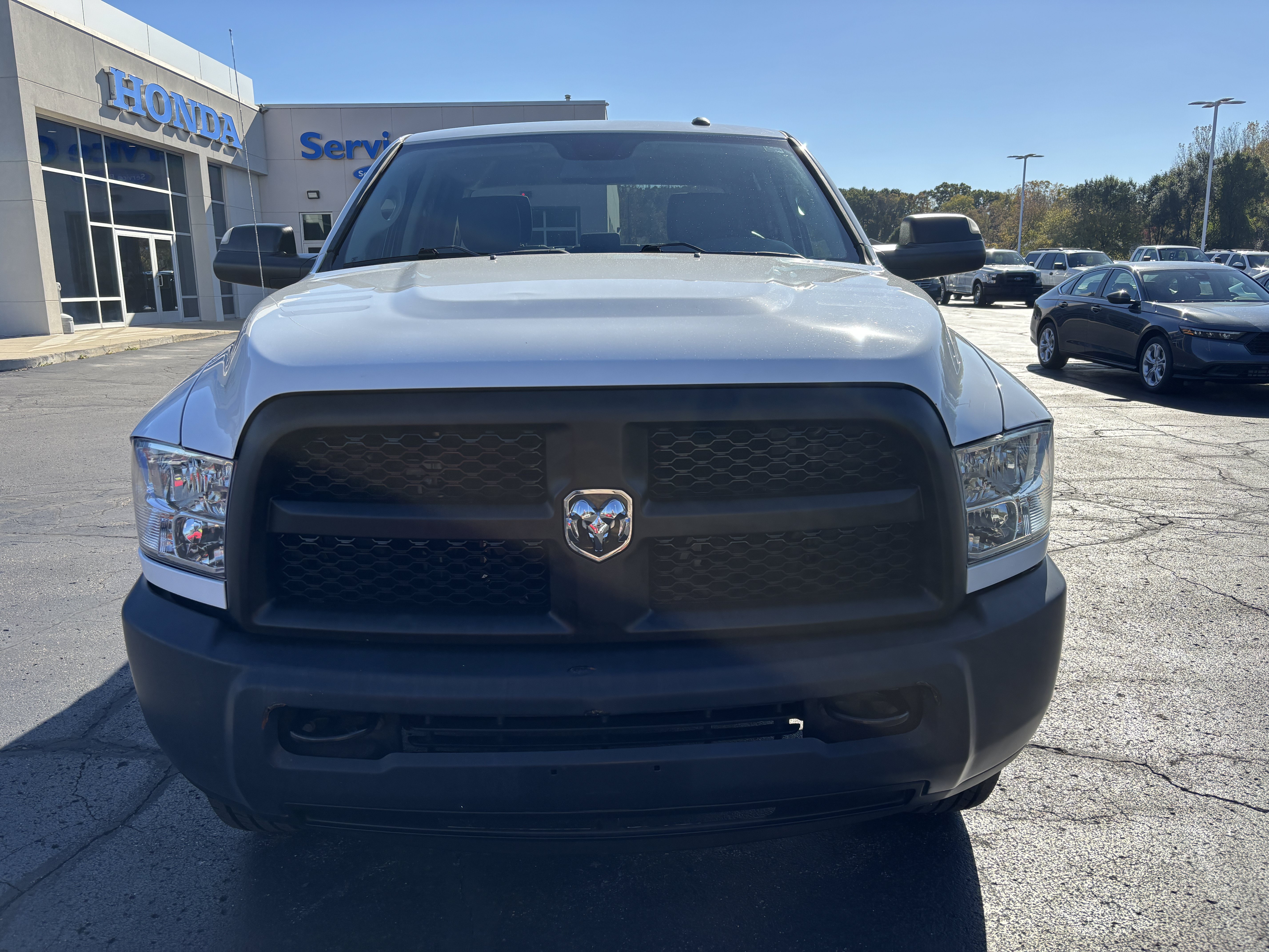 Used 2016 RAM 2500 Tradesman AWD/4WD image 3