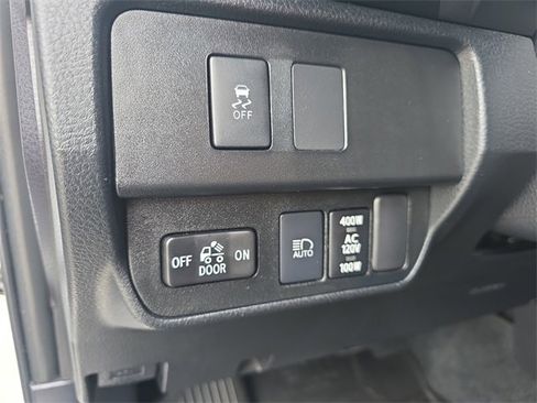 Used 2021 Toyota Tacoma 2WD Double Cab image 32