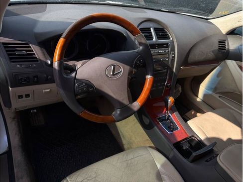 Used 2010 Lexus ES 350 FWD image 2