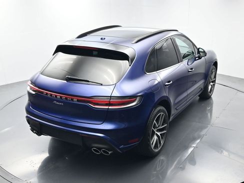 Certified 2024 Porsche Macan AWD/4WD image 39