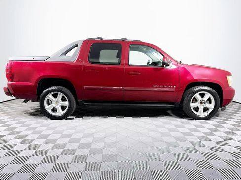 Used 2007 Chevrolet Avalanche LT w/ LT Preferred Equipment Group RWD image 25