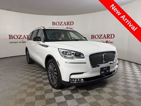 Used 2023 Lincoln Aviator Reserve w/ Equipment Group 201A RWD image 1