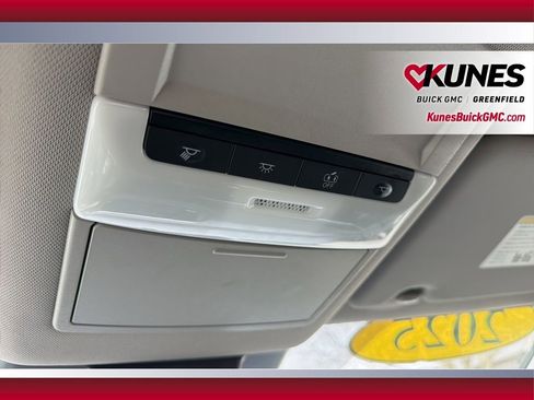 Used 2024 Nissan Rogue S image 17