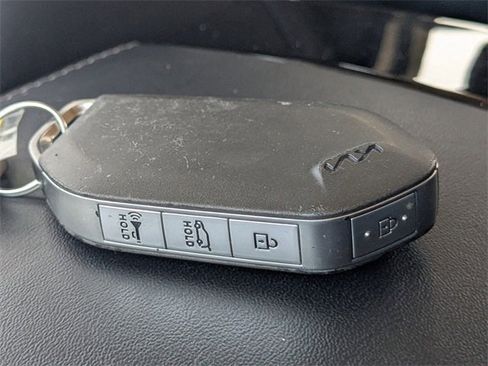 Certified 2025 Kia Telluride S image 43