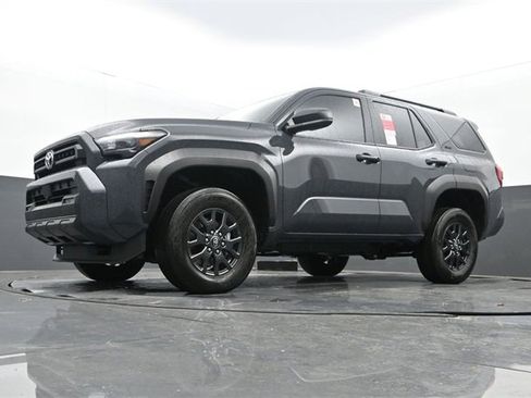 New 2026 Toyota 4Runner SR5 image 25