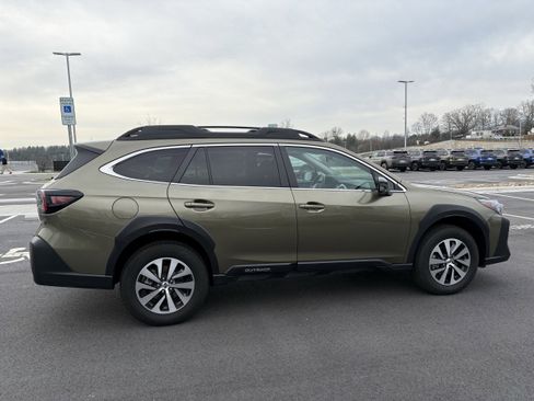 Certified 2025 Subaru Outback Premium w/ Popular Package #1 image 8