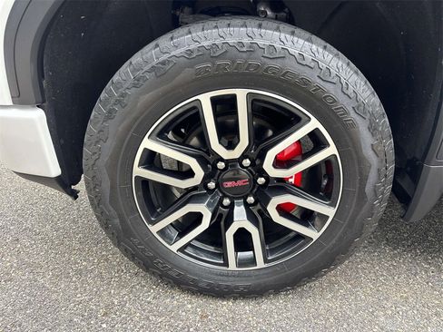 Used 2019 GMC Sierra 1500 AT4 w/ AT4 Premium Package image 8