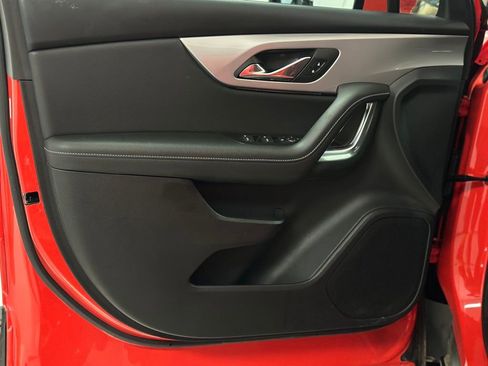 Used 2025 Chevrolet Blazer LT image 15