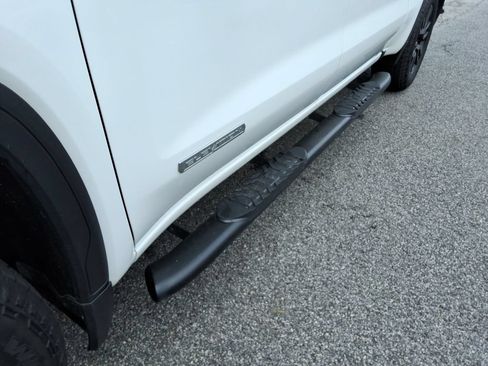 Certified 2024 GMC Sierra 1500 Elevation AWD/4WD image 12