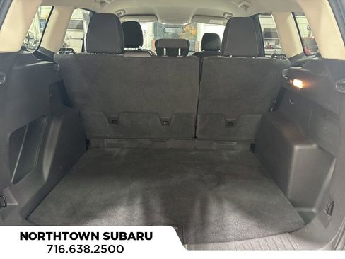 Used 2019 Ford Escape SE image 9