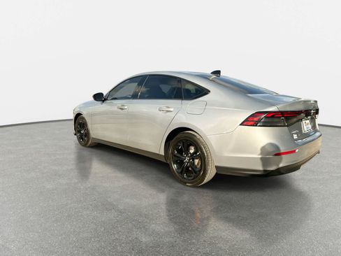 Used 2025 Honda Accord SE image 6