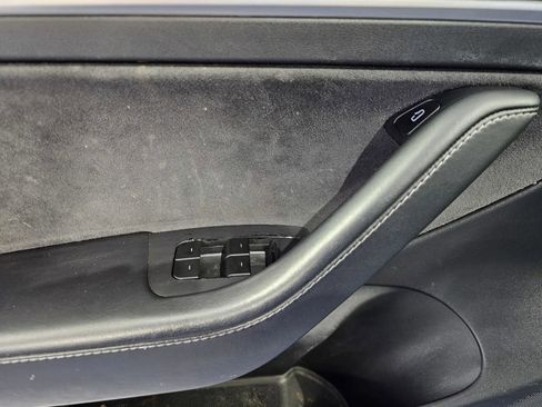 Used 2021 Tesla Model 3 Standard Range Plus RWD image 13