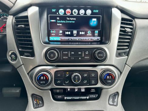 Used 2020 Chevrolet Tahoe LT image 30