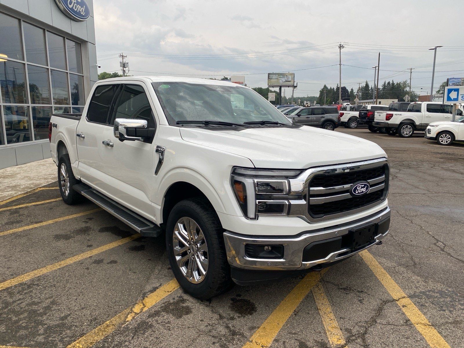Used 2025 Ford F150 Lariat w/ Equipment Group 502A High AWD/4WD image 8