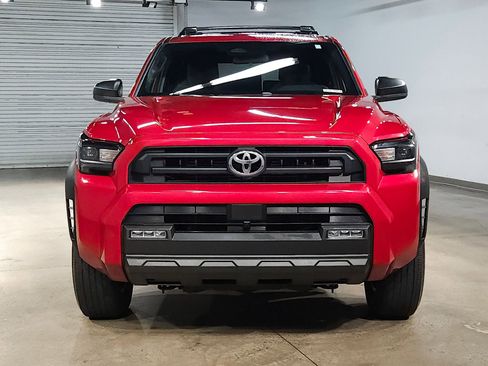 Certified 2025 Toyota 4Runner SR5 image 2
