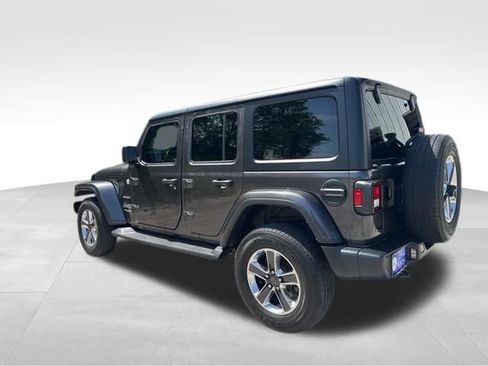 Used 2021 Jeep Wrangler Unlimited Sahara w/ Uconnect 4C Nav & Sound Group AWD/4WD image 4