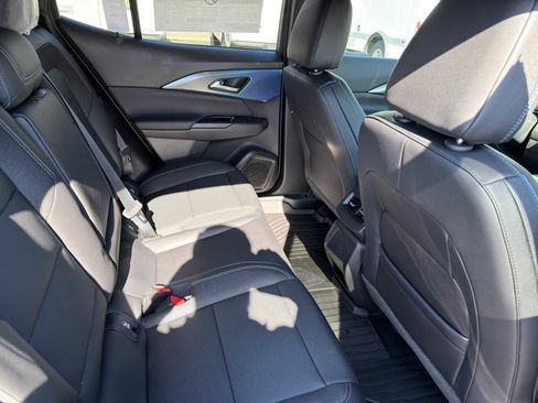 New 2026 Chevrolet Equinox EV LT image 12