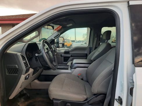 Used 2018 Ford F150 XLT w/ Trailer Tow Package AWD/4WD image 6