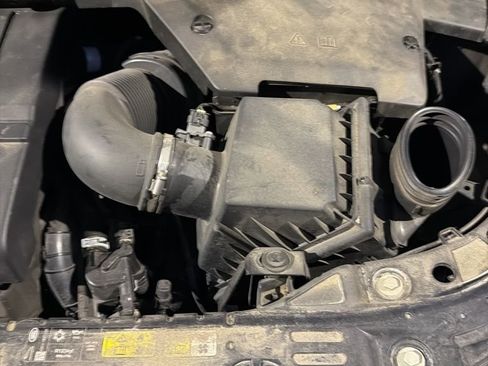 Used 2022 Land Rover Range Rover Evoque SE image 31