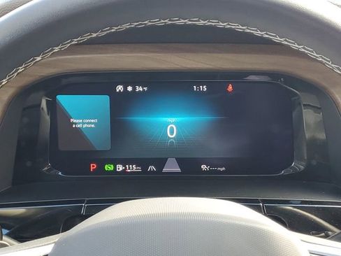 Used 2024 Volkswagen Atlas SE image 21