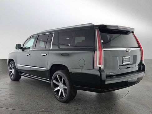 Used 2016 Cadillac Escalade ESV Premium image 5