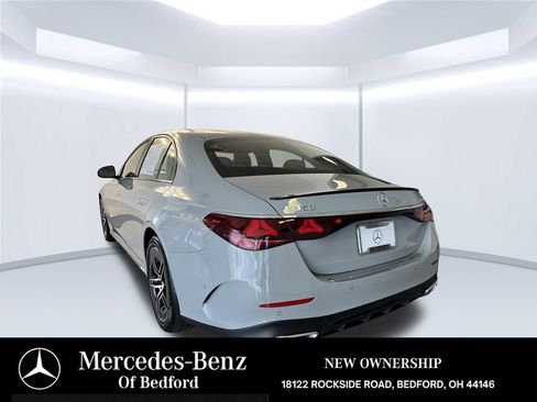 Used 2026 Mercedes-Benz E 350 4MATIC Sedan image 3