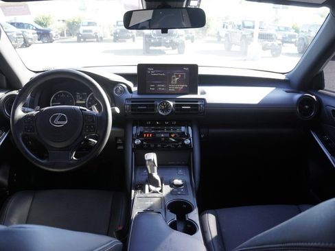 Used 2024 Lexus IS 300 F Sport image 25