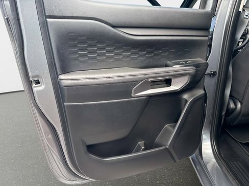 Used 2024 Ford Ranger XLT w/ Trailer Tow Package image 13