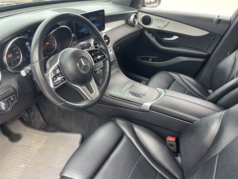 Used 2021 Mercedes-Benz GLC 300 image 22