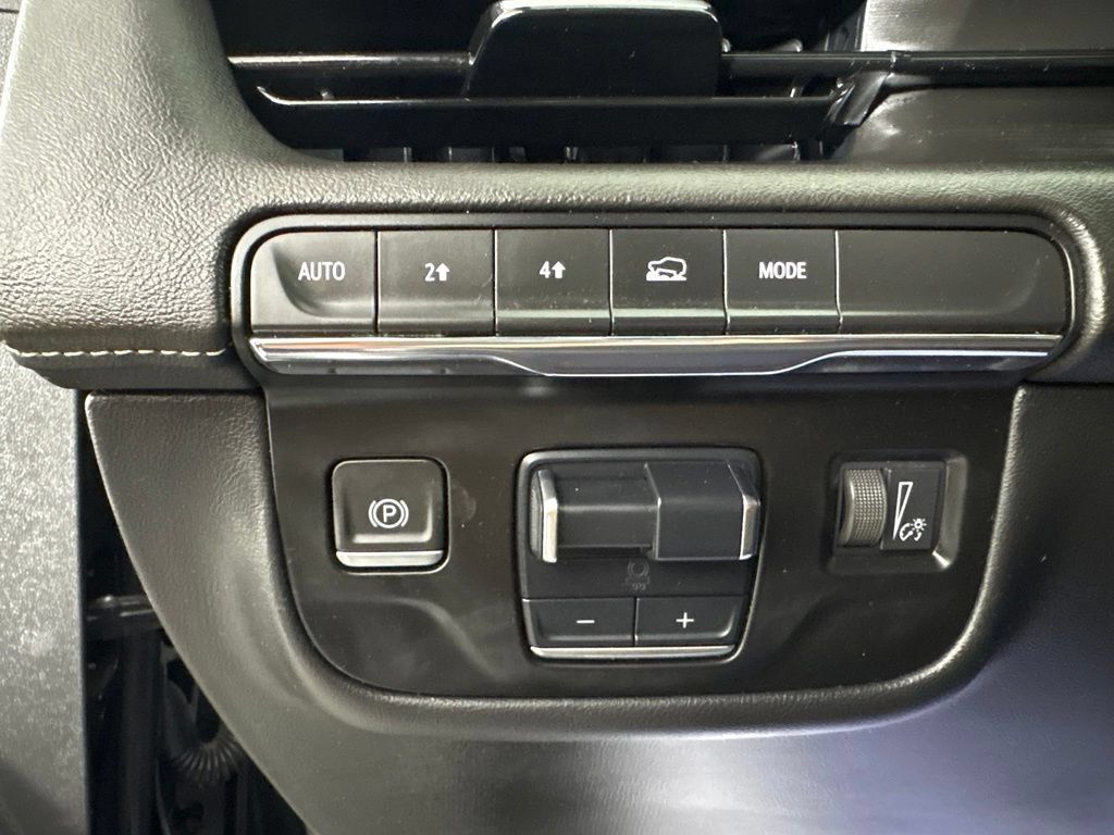 Used 2023 Cadillac Escalade Sport AWD/4WD image 18