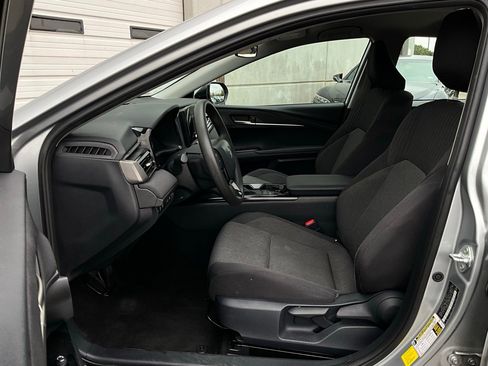 Used 2025 Toyota Camry LE image 10