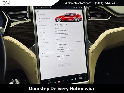 Used 2016 Tesla Model S 70D AWD/4WD image 32