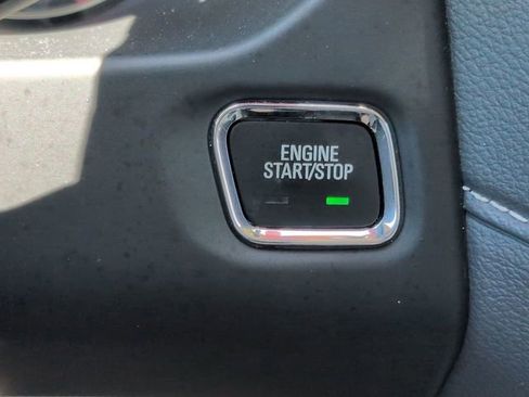 Used 2023 GMC Acadia Denali FWD image 27