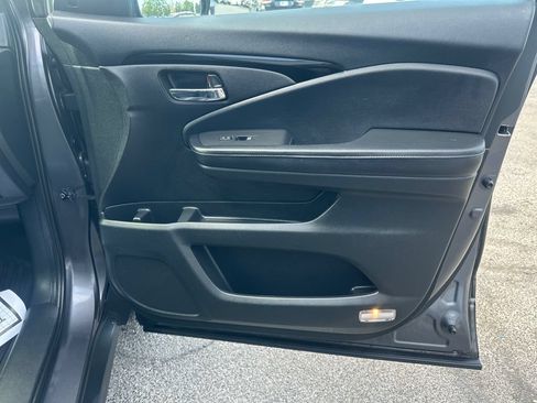 Used 2017 Honda Pilot Elite image 23