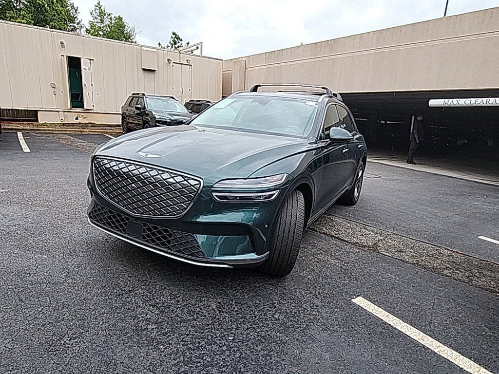 Used 2024 Genesis Electrified GV70 AWD/4WD image 4
