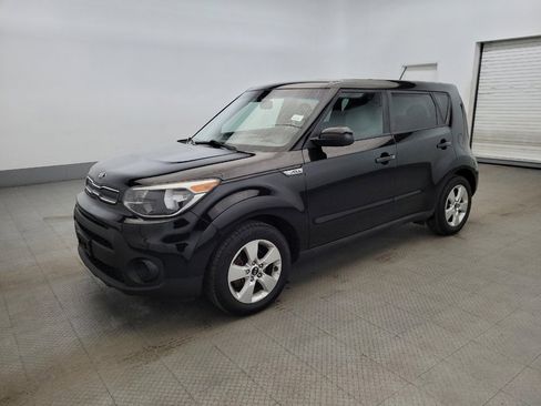 Used 2017 Kia Soul w/ Convenience Package image 2