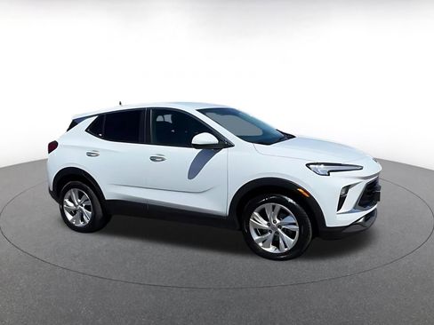 Used 2025 Buick Encore GX Preferred FWD image 2
