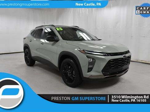 Used 2025 Chevrolet Trax ACTIV w/ Driver Confidence Package image 1