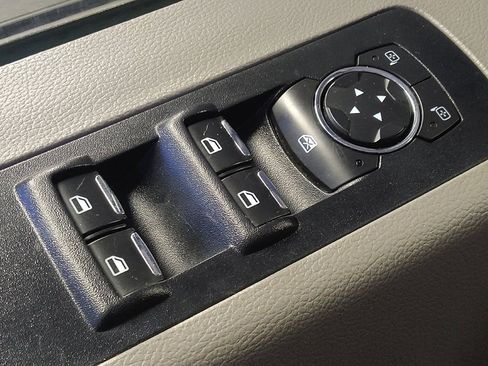 Used 2017 Ford F150 XLT image 27