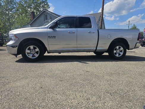 Used 2013 RAM 1500 Classic SLT w/ Remote Start & Security Group RWD image 12