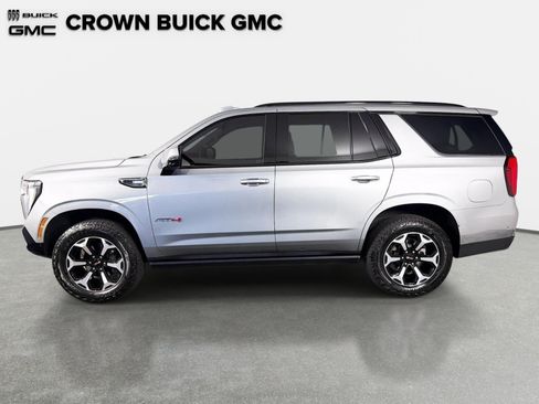 Certified 2025 GMC Yukon AT4 w/ AT4 Premium Package AWD/4WD image 8
