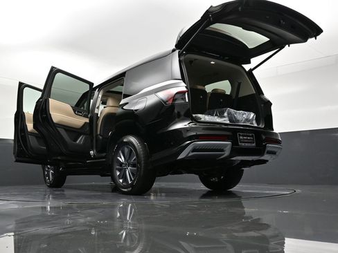 New 2026 INFINITI QX80 Pure image 39