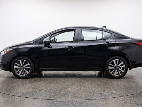 Used 2025 Nissan Versa SV FWD image 5