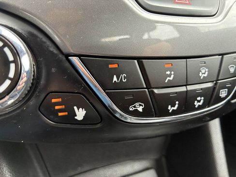 Used 2017 Chevrolet Cruze LT w/ Convenience Package image 10