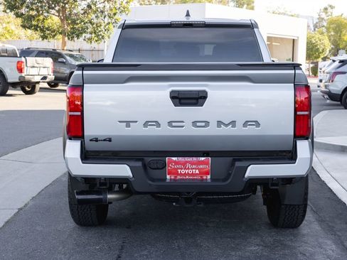 Certified 2024 Toyota Tacoma TRD Off-Road image 6