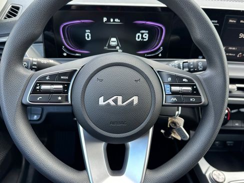 New 2026 Kia Seltos LX image 18