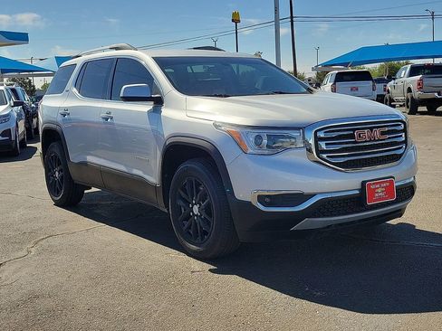 Used 2018 GMC Acadia SLT image 6