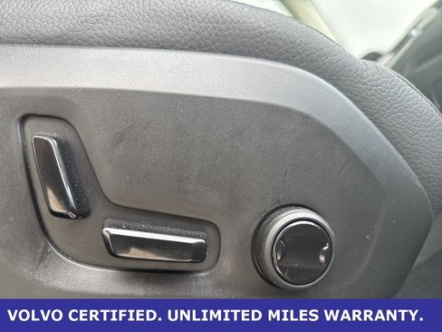 Certified 2025 Volvo XC60 B5 Plus image 12