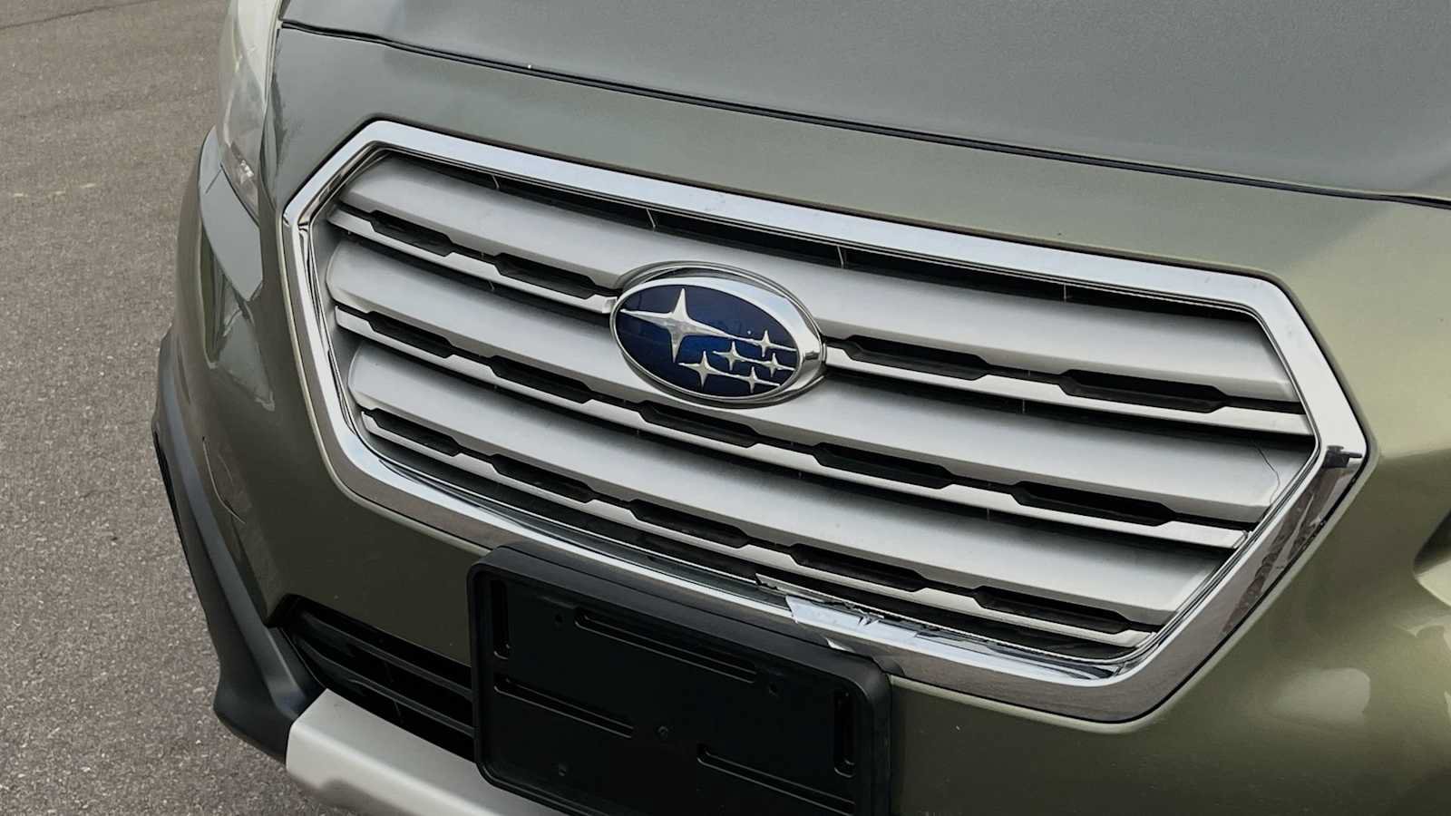 Used 2015 Subaru Outback 2.5i Limited AWD/4WD image 24